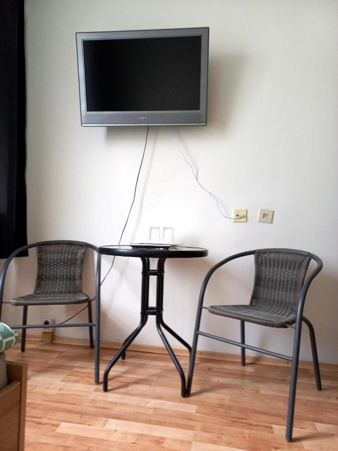Penzion Tina Prešov Exteriör bild